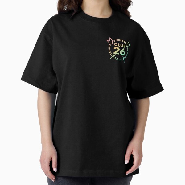Club 26 – Darts design with arrows and retro gradient T-Shirt