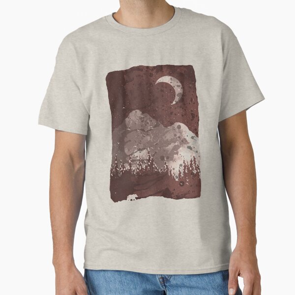 Winter Finds the Bear... T-Shirt