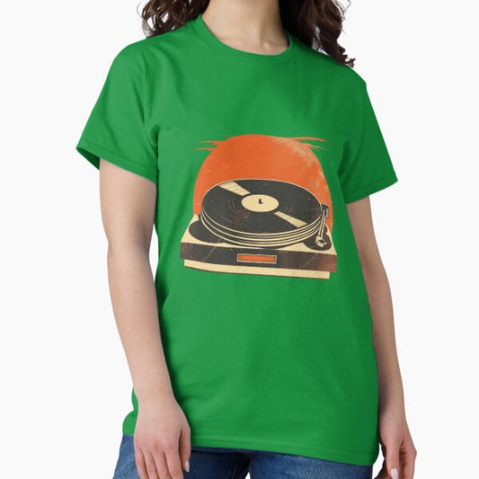 Retro Turntable Vinyl Shirt – Classic Record Player Aesthetic T-Shirt