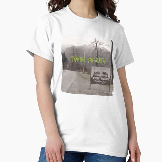 Twin Peaks Welcome Sign With Mountain View Photoreal T-Shirt