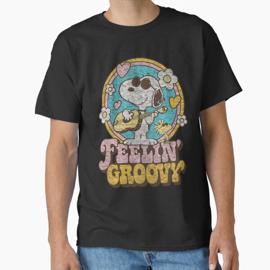 Peanuts Feelin Groovy Retro Snoopy Guitar Vintage Art T-Shirt