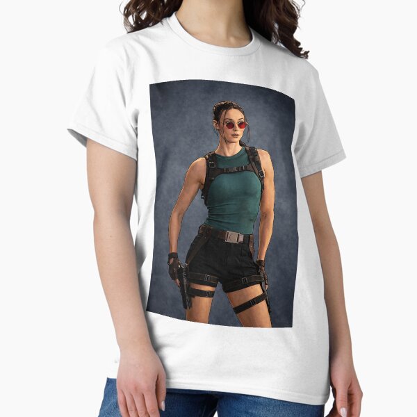 Sophie Turner badass look (fan art) T-Shirt