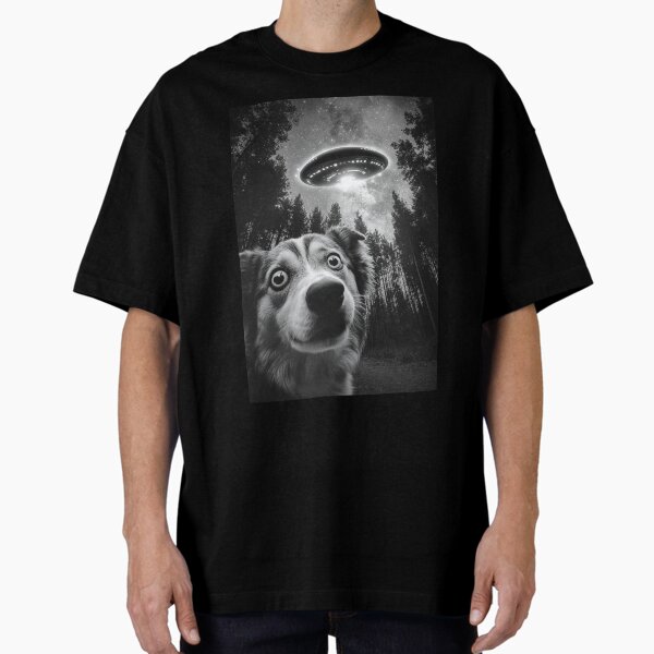 Funny Australian Shepherd UFO selfie T-Shirt