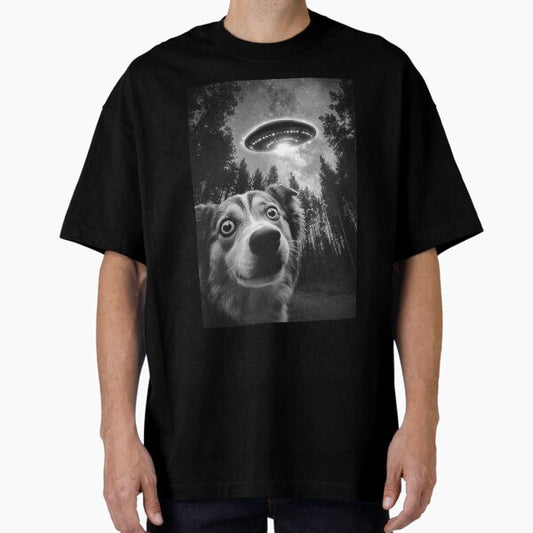 Funny Australian Shepherd UFO selfie T-Shirt