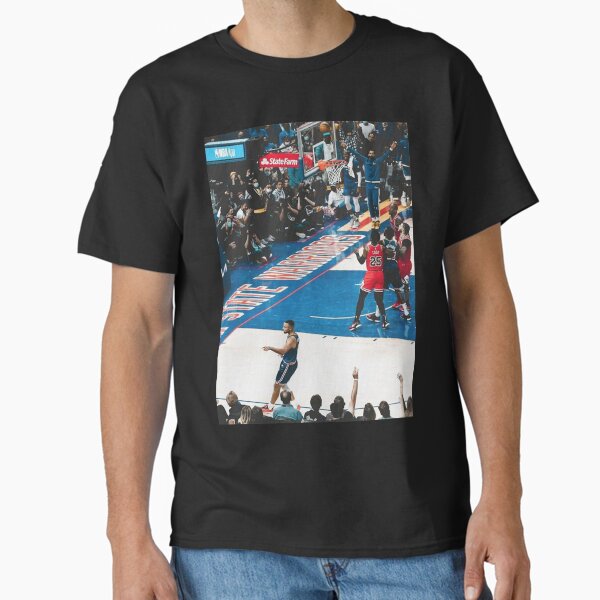 Steph Curry No Look The Ball Fall Into The Basket T-Shirt