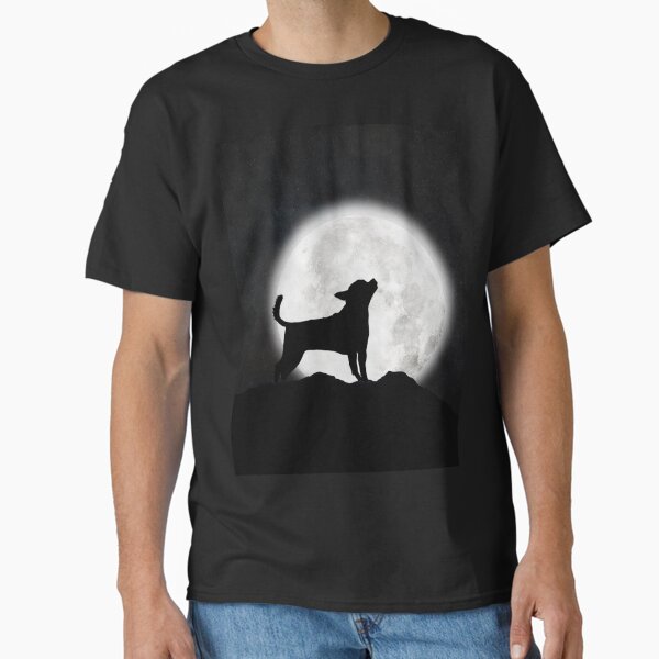 Chihuahua howling at the moon T-Shirt